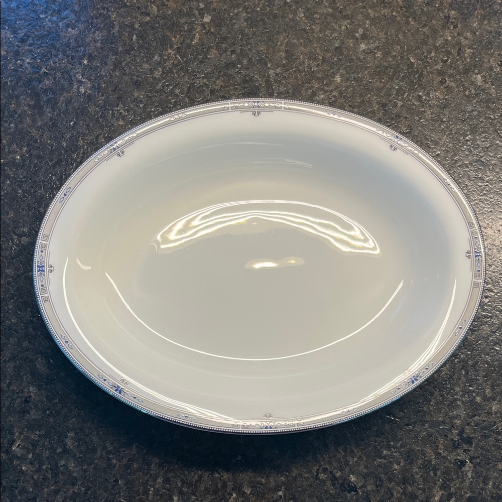 Wedgwood Amherst Oval Vegetable Serving Dish
